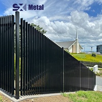 Moderne zwarte aluminiumlegering buitenbeveiligingsomheining privacy scherm verticale blad draadomheining panelen
