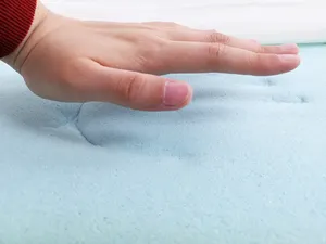 Yangyangpet curva bianco Design moderno e attraente impermeabile confortevole lungo in pelliccia sintetica memory foam pet dog bed
