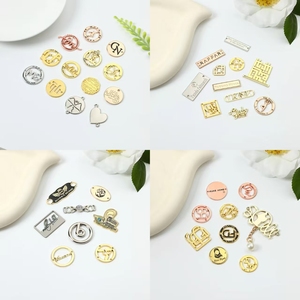 Étiquettes de vêtements personnalisées en or pour maillots de bain, étiquettes de couture de créateur, taille personnalisée, motif de lettres 3D, <span class=keywords><strong>logo</strong></span> métallique lavable sur abaya - Product Image 6