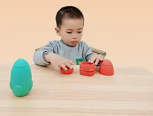 Gıda sınıfı silikon yürümeye başlayan roket şekli bebek eğitim silikon oyuncak inşaat blokları çocuklar için