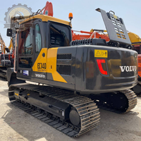 Stock disponible : Excavatrice hydraulique sur chenilles d'occasion Volvo EC140, EC240, EC290 – Matériel de construction à l'exportation
