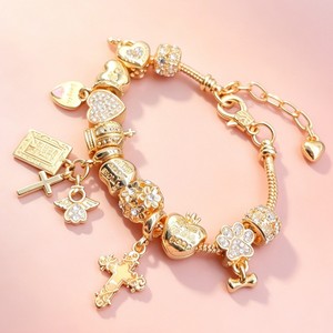 Bracelet Pan Style Luminescent dans le Noir, Bestseller Transfrontalier, Bijou Tendance avec Breloques Cœur, Fleur et Clé en <span class=keywords><strong>Strass</strong></span> - Product Image 2