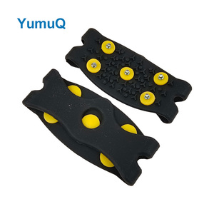 YumuQ 5 dents goujon universel glace pinces escalade Anti plaque taquet <span class=keywords><strong>enfants</strong></span> neige <span class=keywords><strong>Crampons</strong></span> pour chaussures - Product Image 1