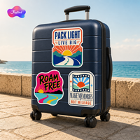 Autocollants en vinyle personnalisés durables et imperméables, logo découpé sur mesure, résistants aux rayures pour bagages de voyage et équipement d'extérieur, vente en gros
