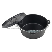BBQ Camping Batterie de cuisine en fonte Four hollandais en fonte de camp profond pré-assaisonné Camping Sauce Pot Four hollandais extérieur avec lève-couvercle