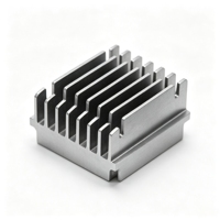 Composants mécaniques personnalisés en aluminium usiné CNC : dissipateur thermique et fixation