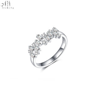สินค้าใหม่ล่าสุด เครื่องประดับหรูหราขายส่ง แหวนทองคำขาว 18K ดีไซน์ไม่สมมาตร ประดับเพชรธรรมชาติแบบเจียระไนผสม - Product Image 5
