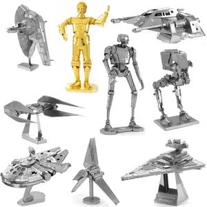 Modèle de jouet 3D à assembler pour collectionneur, sous licence, en métal, Millennium Falcon, R2-D2, TIE Fighter - Product Image 1