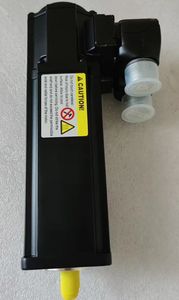 มอเตอร์ไฟฟ้ากระแสสลับ Bosch Indramat MAC090B-0-PD-1-B/110-A-0/-I01250 สำหรับระบบอัตโนมัติทางอุตสาหกรรม - Product Image 3