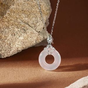 Collares con Colgante de Jade Hetian en Plata S925, Diseño Minimalista y Elegante Estilo Chino, para Mujeres y Niñas, Marca Dylam - Product Image 4