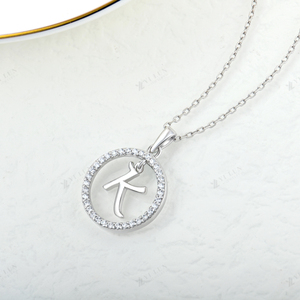 Collar con colgantes de letras redondas clásicas, Plata de Ley Unisex 925, regalo atemporal para mujeres, hombres, niños, collares de joyería fina - Product Image 4