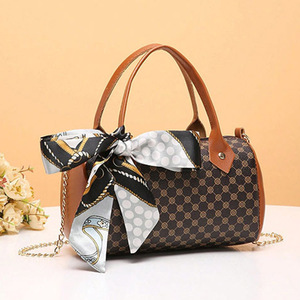 Venta al por mayor directa de fábrica: Bolsos de hombro con cadena para mujer, bolsos tote para mujer, bolsos de diseñador. - Product Image 3