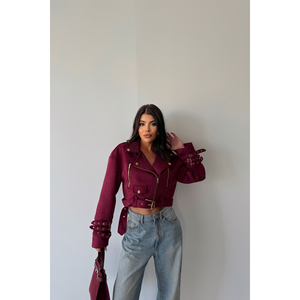 Chaqueta Corta de Ante Borgoña con 3 Mangas, Detalle de Cinturón, Satén, Piel de Oveja, Logotipo Personalizado, Relleno de Poliéster Teñido, Patrón Sólido - Product Image 2