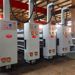 <span class=keywords><strong>Machine</strong></span> de découpe à rainures pour imprimante grand <span class=keywords><strong>format</strong></span> à alimentation par chaîne, <span class=keywords><strong>machine</strong></span> de fabrication de boîtes en carton ondulé, impression flexographique 3 couleurs - Product Image 5