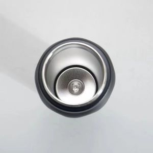 Thermos en acier inoxydable de style sportif de 750 ml avec poignée, isolation thermique de 12 à 24 heures pour le camping en plein air - Product Image 5