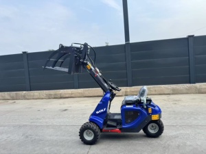Small Load Capacity 300KG <strong>Mini</strong> Compact 3 <strong>Wheels</strong> <strong>Loader</strong> WOLF <strong>Mini</strong> 7100 for Sale - Product Image 2