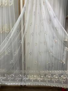 <span class=keywords><strong>Tende</strong></span> trasparenti europee Jacquard di lusso ricamate <span class=keywords><strong>tende</strong></span> in Tulle <span class=keywords><strong>per</strong></span> soggiorno <span class=keywords><strong>camera</strong></span> <span class=keywords><strong>da</strong></span> <span class=keywords><strong>letto</strong></span> tessuto della tenda - Product Image 5