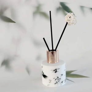 Botella difusora de cañas aromáticas gran oferta <span class=keywords><strong>Aramis</strong></span> decorar <span class=keywords><strong>perfume</strong></span> de cerámica estampado en oro contenedor de aromaterapia de porcelana blanca - Product Image 2