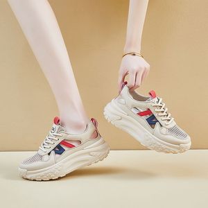 Женские дышащие кроссовки на толстой подошве - Product Image 5