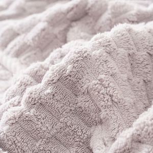 Ensemble de serviettes de bain en polaire corail rembourrée, écologiques, à séchage rapide, douces et absorbantes, couleur unie, tissées, pour la maison, avec logo personnalisé, vente en gros 2026 - Product Image 2