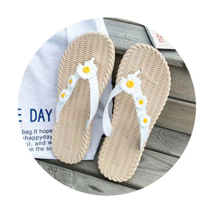 Tongs de plage d'été pour femmes style coréen Tiyo, à motif floral, antidérapantes, semelle souple, pour usage quotidien, motif chevrons, 3 cm - Product Image 5
