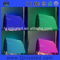 Écran vidéo incurvé intérieur personnalisé P1.875, panneau mural vidéo P1.8mm, module LED souple, armoire, écran LED flexible pliable avec structure
