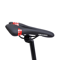 Un vélo de course sur route 700c de 26 pouces 21 vitesses nouveau style de vélo de course sur route en carbone super léger
