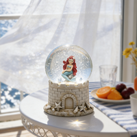 Globe à neige sirène en résine peinte à la main, étanche, avec base château, sculpture nautique, décoration côtière pour la maison, rond, vente en gros B2B
