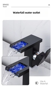 Rubinetto Moderno di Lusso a Cascata LED con Foro Singolo per Lavabo, Miscelatore da Appoggio in Acciaio Inox per Bagno - Product Image 4