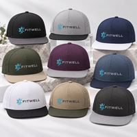 Casquette à visière plate avec logo personnalisé, panneaux latéraux perforés, options de couleurs bicolores, OEM ODM pour les marques de streetwear et de designers
