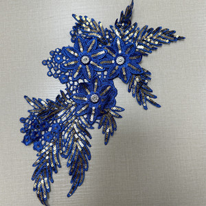 Appliques florales perlées, garniture en dentelle à sequins, patchs en tissu brodés de strass <span class=keywords><strong>pour</strong></span> vêtements - Product Image 3