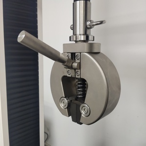 Máquina de prueba universal UTM Pruebas de compresión y flexión de precisión para aplicaciones multimateriales - Product Image 4