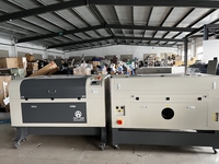 Machine de gravure laser bois sur objets ronds machine de sculpture sur bois cnc bon marché
