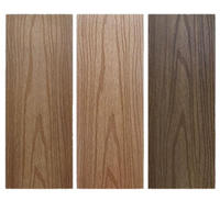 Dalles de terrasse en composite bois-plastique (WPC) à emboîtement, design moderne extérieur, imperméables, surface grain de bois, aspect teck