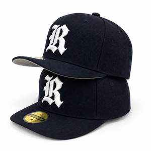 Gorras de Béisbol Deportivas Negras con Visera Plana, Estilo Clásico de Algodón, Protección Solar para Exteriores, Personalizadas con Logotipo de Letras Bordadas en 3D, OEM ODM - Product Image 1