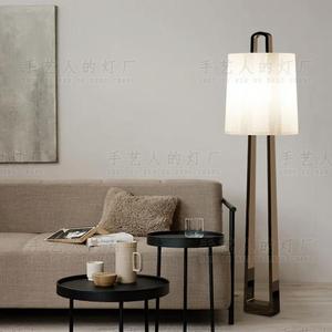 Lampadaire LED 165 cm de hauteur, lumière chaude, commande par interrupteur, pour salon, côté canapé - Product Image 1