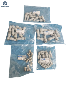 คอนเนคเตอร์นิวเมติกเซ็นเซอร์ควบคุม PLC ของแท้ใหม่เอี่ยม รุ่น PG8-4 - Product Image 1