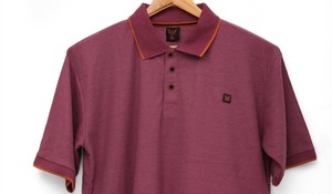 Polo pour homme avec bordure contrastée – Tricot texturé coupe ajustée - Product Image 3