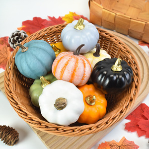 2026 Accessoires de décoration d'Halloween : Mini-modèles de citrouilles simulées en mousse, Légumes - Product Image 2