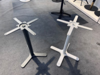 Table compacte d'extérieur en HPL avec pieds blancs, mobilier de restaurant Lifepursue Simple Line