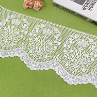 Dentelle catholique en polyester soluble dans l'eau, brodée de fleurs, blanche, 23 cm de large, pour vêtements féminins, nappes
