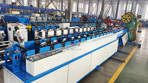 Máquina automática para hacer vallas de metal de alta calidad, ancho de alimentación de 1200mm con rodamiento de engranajes y componentes de núcleo de motor - Product Image 3