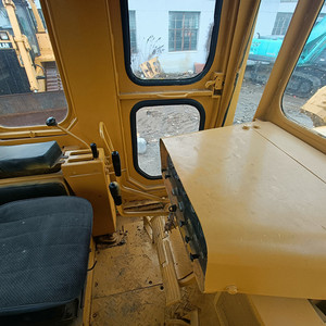 รถดันดินตีนตะขาบ Caterpillar CAT D7G D7r D7h D6g D6h D8r มือสอง พร้อมวินซ์ 20 ตัน เครื่องยนต์ 90 แรงม้า คุณภาพสูง ปั๊มแรงดันสูง มีสินค้าในสต็อก - Product Image 5