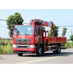 Vente directe d'usine - Grue montée sur camion Sinotruk 4*2 de 8 tonnes à flèche droite à 5 sections - Product Image 3
