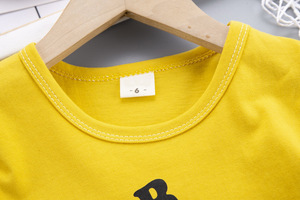 Short à manches courtes et à rayures avec lettre de dessin animé pour bébés garçons en gros - Product Image 4