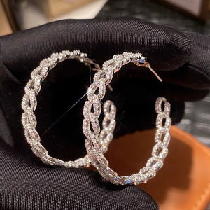 Orecchini a Cerchio Geometrici Grandi per Donne, Gioielli di Tendenza alla Moda - Product Image 4
