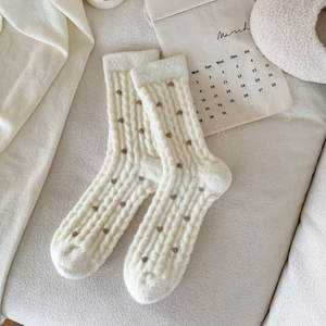 Chaussettes mi-mollet en polaire épaisse et chaude, rayées, pour dormir à la maison - Product Image 6