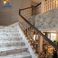 Escalier moderne personnalisé de luxe LX Escalier design en marbre gris Calacatta avec garde-corps