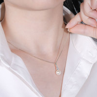 Collier pendentif minimaliste en argent de luxe avec perle de coquillage blanche - Cadeau tendance pour femmes