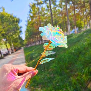 Fleur artificielle en feuille d'or irisée personnalisée OEM pour décorations de fête, parfaite pour Noël et la Saint-Valentin - Product Image 3